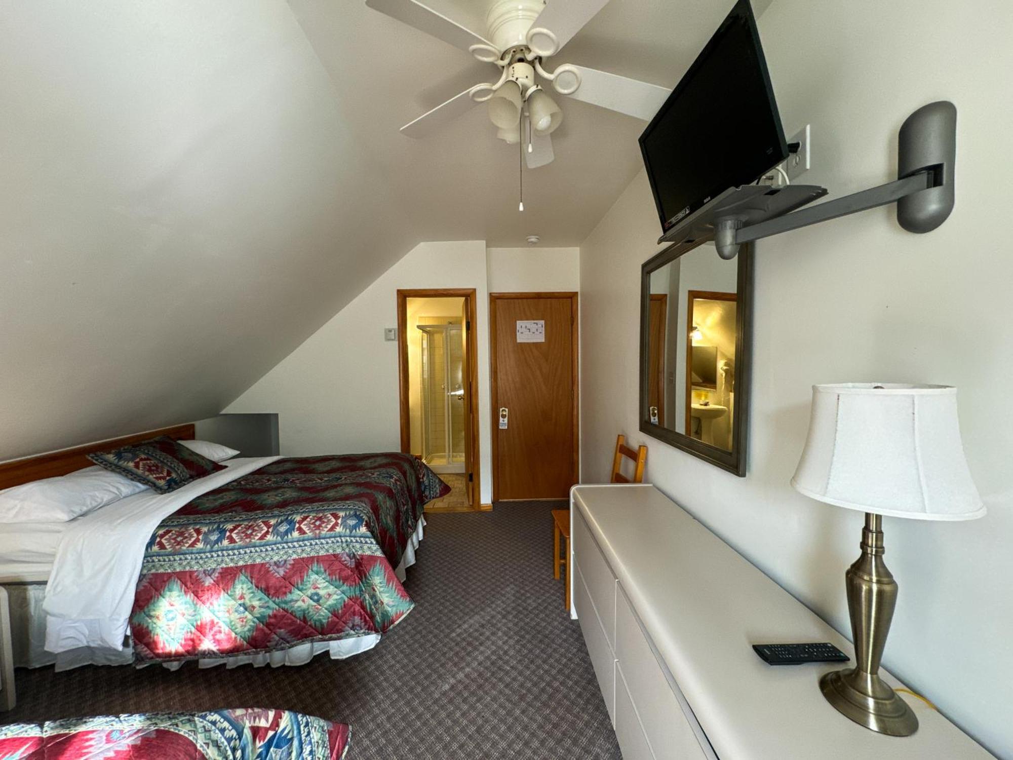 Xenia Lodge ฮันเตอร์ ภายนอก รูปภาพ